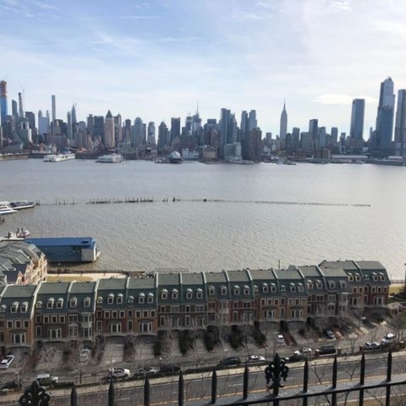 Meet your Posher, Julio - Picture 1 of 1